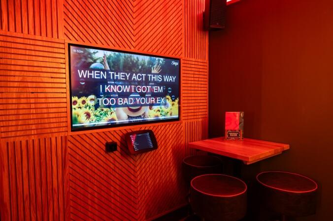 Best Sports Bars in London - BOX Piccadilly