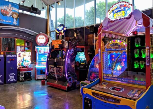 Best Sports Bars in Goleta - Bowlero Santa Barbara