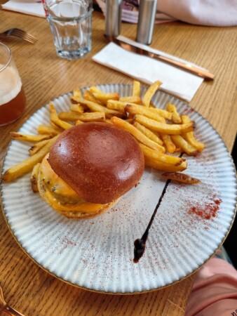 Best Sports Bars in Biarritz - Le petit coin