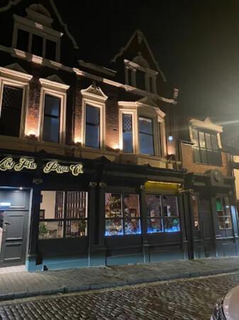 Best Sports Bars in South Shields - LOG FIRE PIZZA