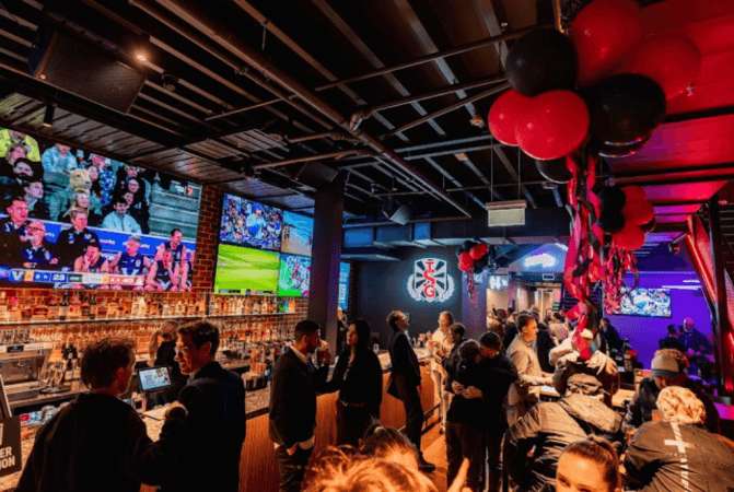 Best Sports Bars in Frankston - The Sporting Globe Frankston