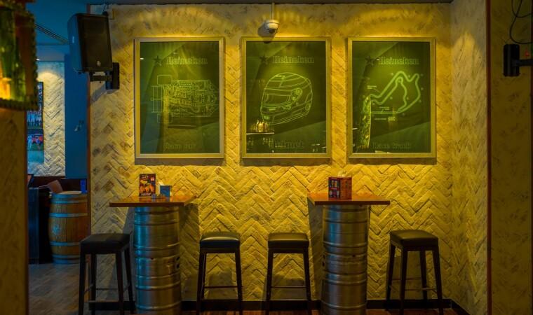 Best Sports Bars in Dubai - Huddle Al Barsha