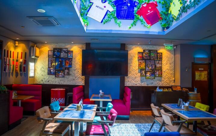 Best Sports Bars in Dubai - Huddle Al Barsha