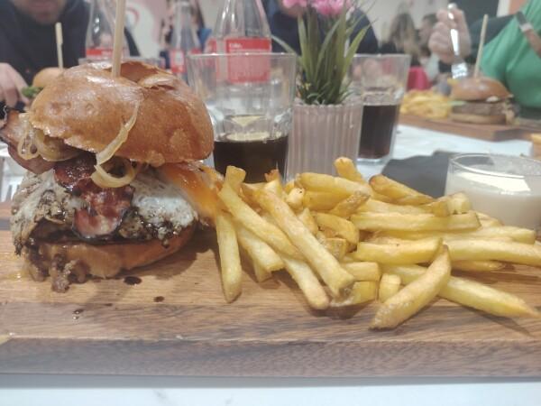 Beste Sportsbars in Wambrechies - Le Beuzz Café