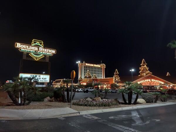 Best Sports Bars in Las Vegas - Game On @ Boulder Station Hotel & Casino