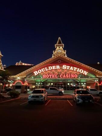 Best Sports Bars in Las Vegas - Sportsbook @ Boulder Station Hotel & Casino