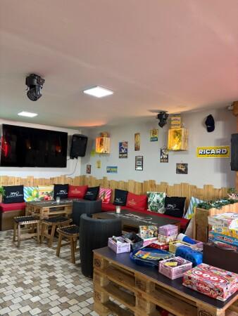 Best Sports Bars in Le rove - La canne bambou