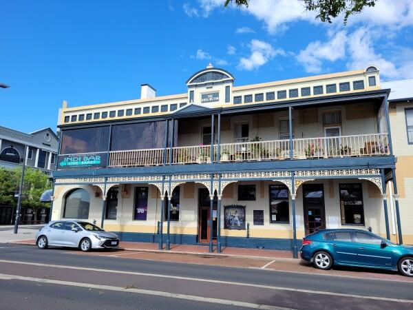 Best Sports Bars in Bunbury - Burlington Hotel