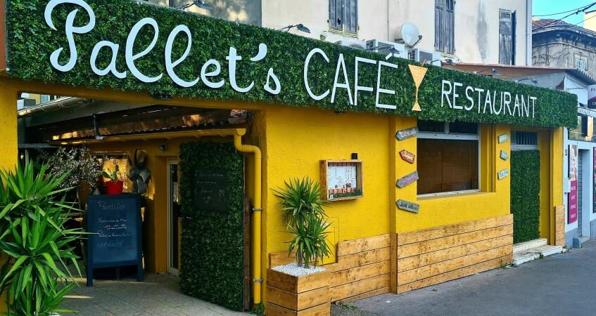 Best Sports Bars in Marseille - Pallets' café