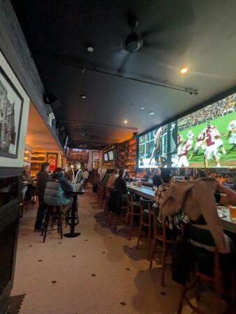 Best Sports Bars in Jersey City - Legends Food and Cocktail