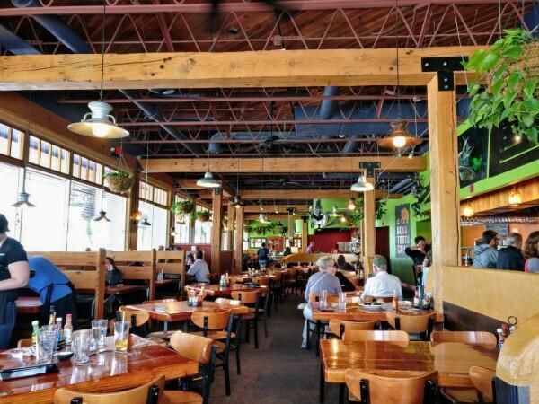 Best Sports Bars in Anchorage - Bear Tooth Theatrepub