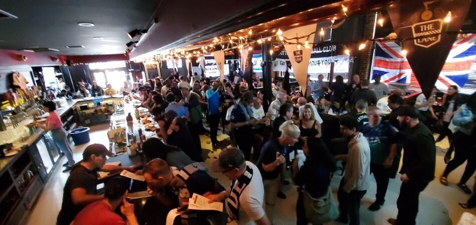 Best Sports Bars in Los Angeles - The Greyhound Bar & Grill