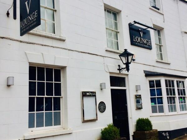 Best Sports Bars in Banbury - V Lounge @ The Jolly Weavers