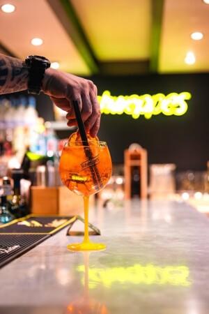 Best Sports Bars in Bouc-bel-air - Le petit local