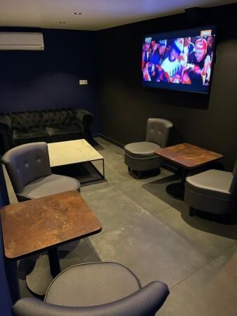 Best Sports Bars in Cannes - Le 17