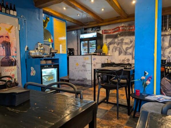 Best Sports Bars in Tignes - Bistro Nomade