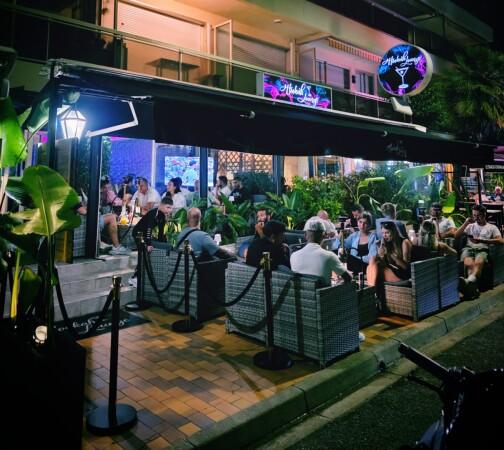 Best Sports Bars in Menton - Hooka lounge Menton