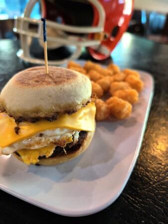 Best Sports Bars in Middleburg Heights - Rivals Brew Pub