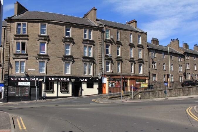 Best Sports Bars in Dundee - Victoria Bar