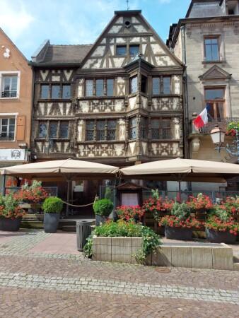 Beste Sportsbars in Saverne - Le petit rhoan