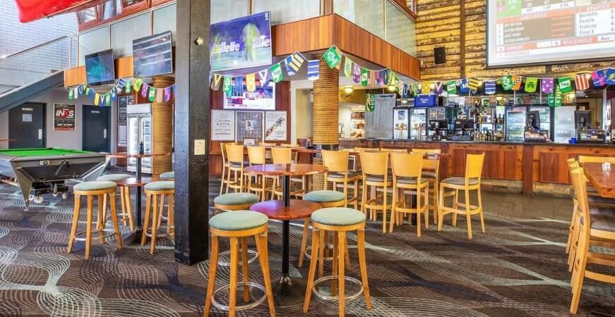 Best Sports Bars in Jewells - Jewells Tavern