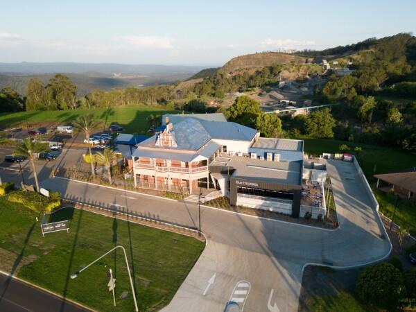 Best Sports Bars in Harlaxton - Blue Mountain Hotel