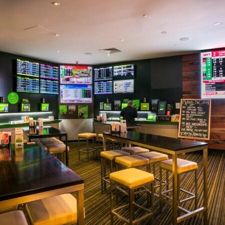 Best Sports Bars in Buddina - Kawana Waters Hotel