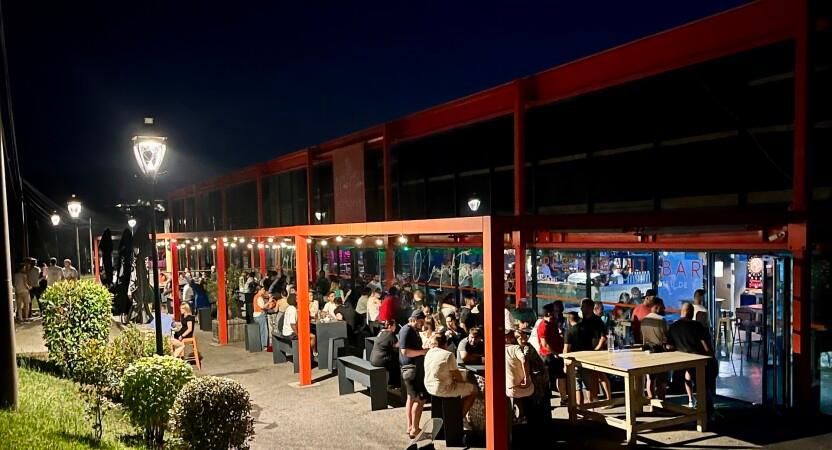 Les Meilleurs Bars à Pont-évêque - O'coup d'envoi