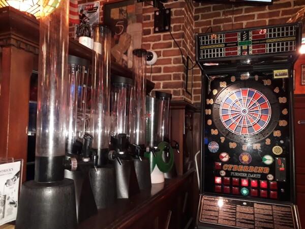 Best Sports Bars in Cavaillon - Loch Ness Café