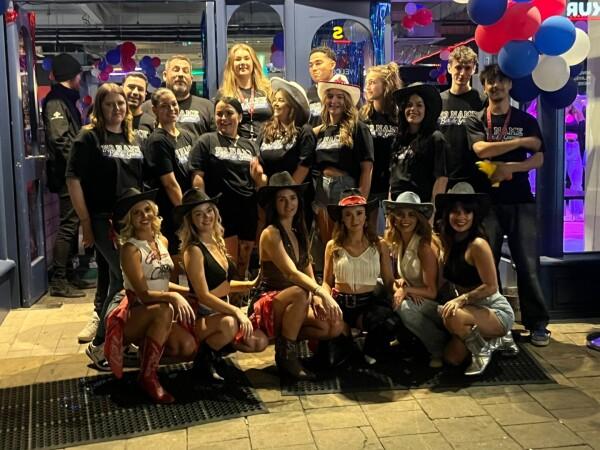 Beste Sportsbars in Colchester - No Name Bar and Games