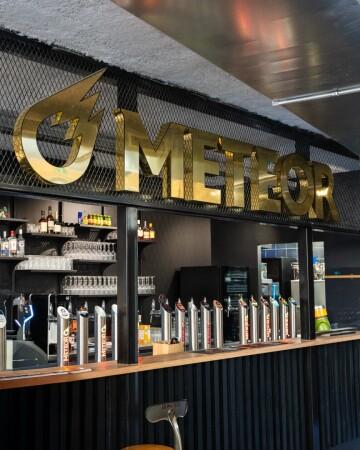 Beste Sportsbars in Marseille - Le Meteor Vieux Port