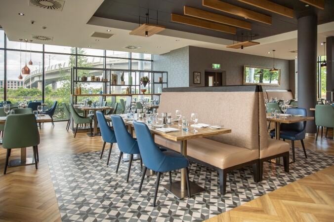 Best Sports Bars in Edinburgh - Paolozzi Beer & Kitchen