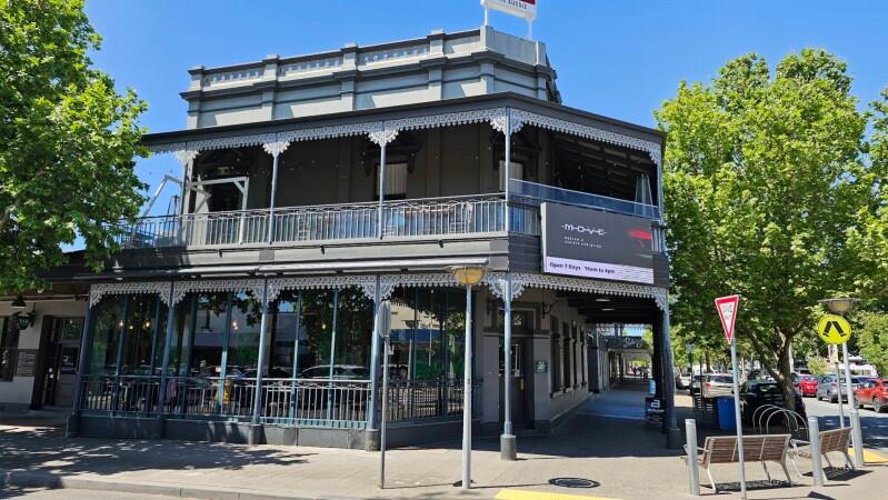 Best Sports Bars in Shepparton - Aussie Hotel