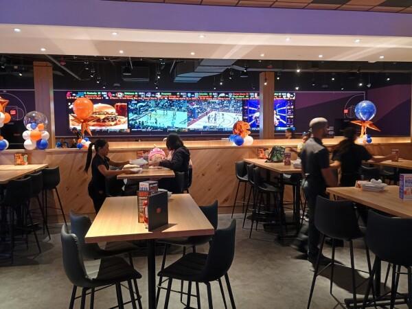 Best Sports Bars in Santa Rosa - Dave & Busters @ Santa Rosa, CA