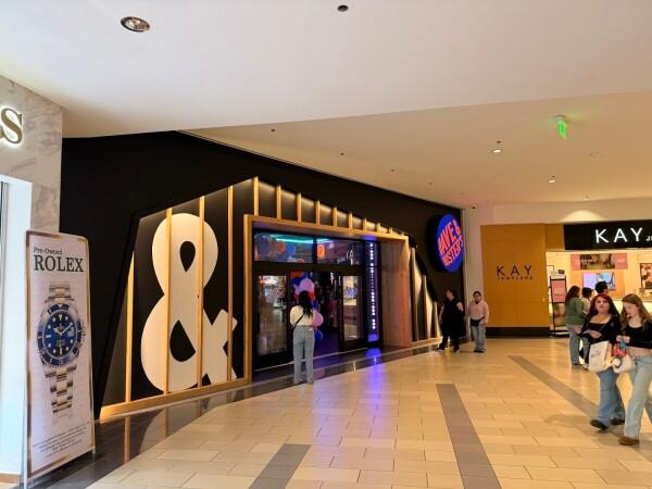 Best Sports Bars in Santa Rosa - Dave & Busters @ Santa Rosa, CA