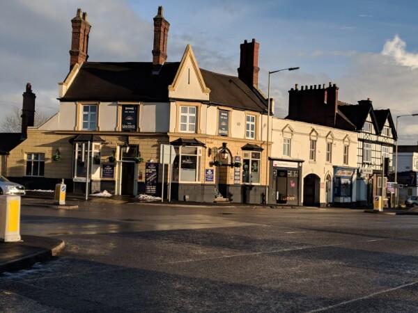 Best Sports Bars in Stourbridge - White Horse