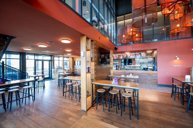 Best Sports Bars in Chartwell - The Wayward Pigeon