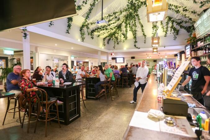 Best Sports Bars in Glenfield - The Postman’s Leg