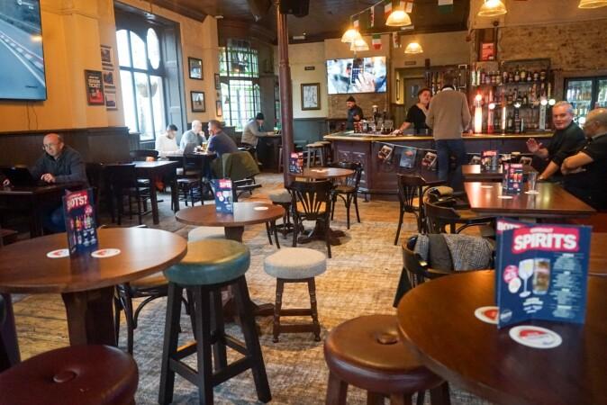 Best Sports Bars in London - The Old Crown