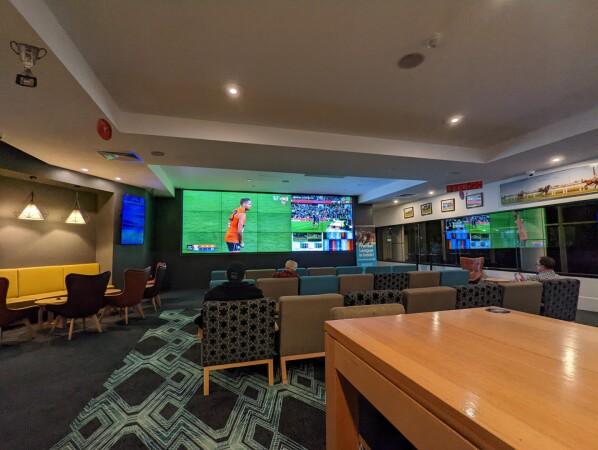 Best Sports Bars in Caulfield East - The Glasshouse