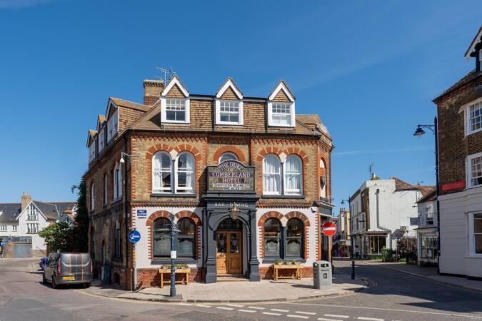 Best Sports Bars in Whitstable - The Duke Of Cumberland Hotel