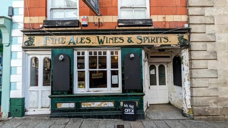 Best Sports Bars in Truro - Market Inn