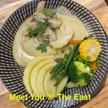 Best Sports Bars in Murchison East - Railway Hotel