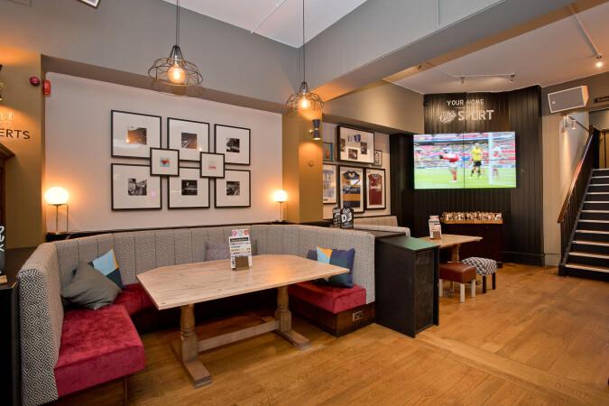 Best Sports Bars in Hornchurch - Sutton Arms