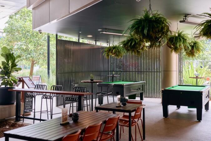 Best Sports Bars in Newstead - Gas Hound Bar & Kitchen