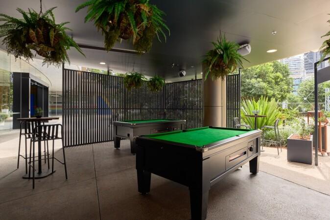 Best Sports Bars in Newstead - Gas Hound Bar & Kitchen