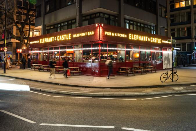 Best Sports Bars in London - The Elephant & Castle