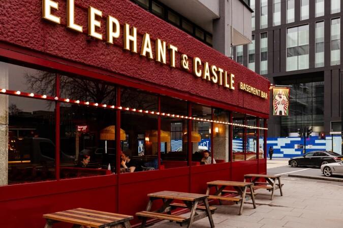 Best Sports Bars in London - The Elephant & Castle