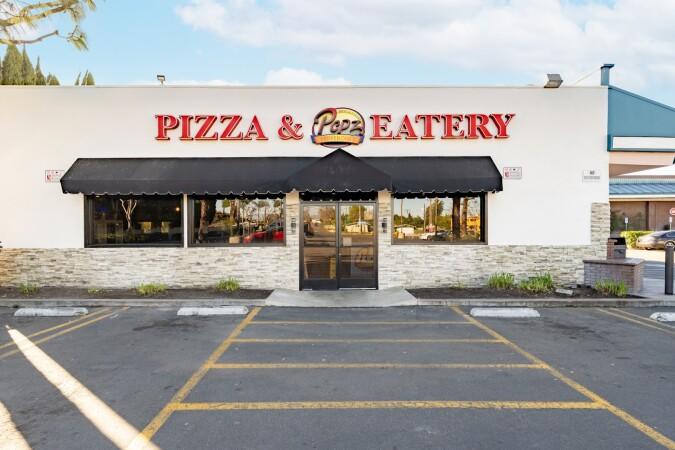 Best Sports Bars in Anaheim - Stadium Taps Pizza & Eatery