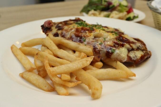 Best Sports Bars in Northfield - Grand North